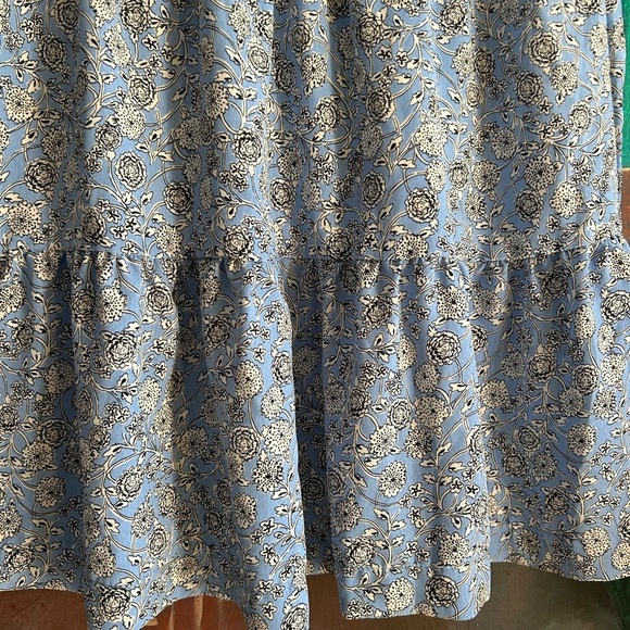 Floral Blue Skirt By Véro Véronique Cloutier Medium - Picture 14 of 15